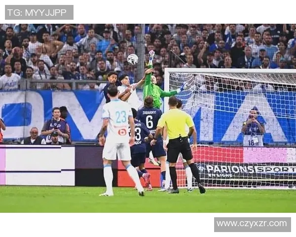 巴黎圣日耳曼主场失利，法甲榜首宝座岌岌可危