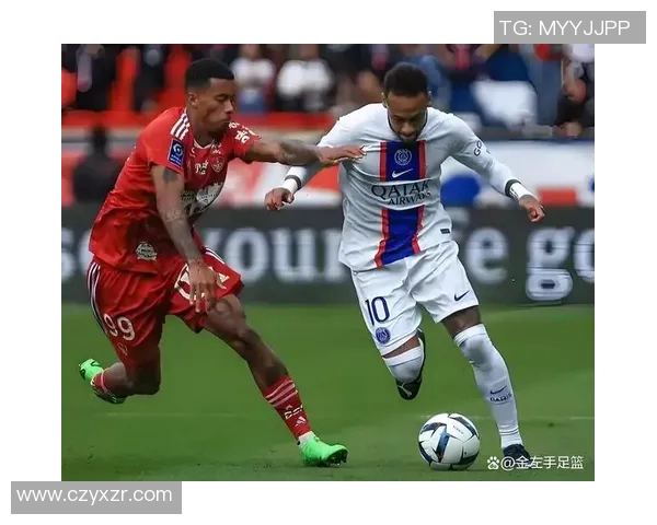 巴黎圣日耳曼在欧冠比赛中惨遭淘汰，内马尔遭遇批评和球迷不满