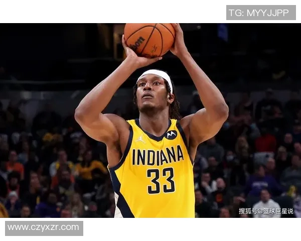 步行者中锋特纳受伤离场：球队战略调整或将引发重大影响