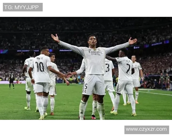 皇马梅开二度力擒那不勒斯，晋级欧冠八强