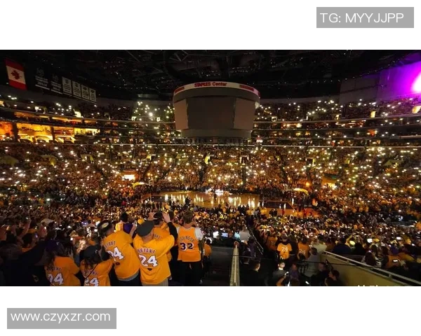 科比的回忆展在纽约开幕，球迷纷纷前来瞻仰