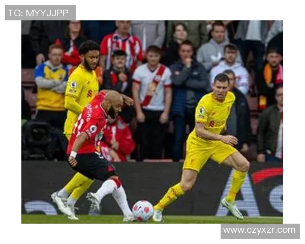 英超球队利物浦宣布签约新后卫，引发球迷热议