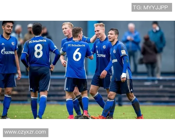 沙尔克04客场大胜洛林,保住欧战席位! 沙尔克04客场大胜洛林,保住欧战席位!